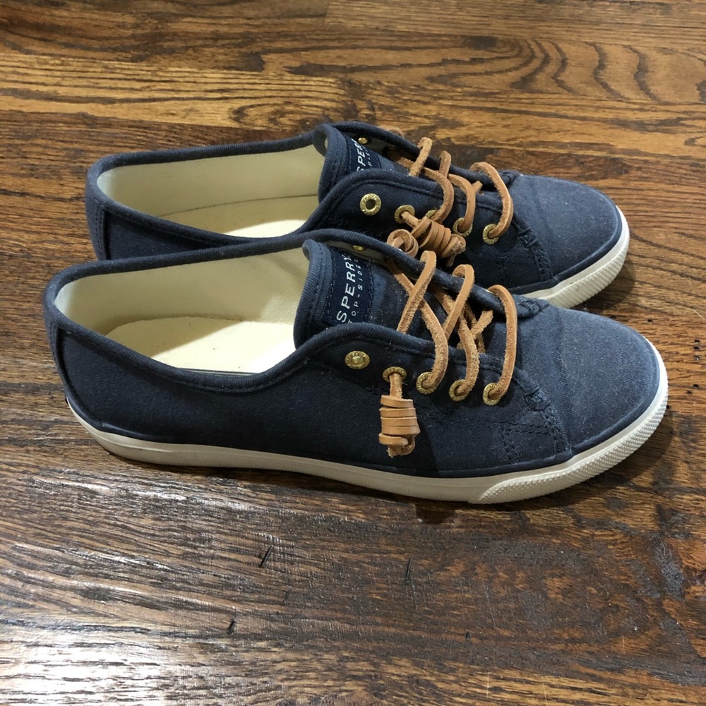 Sperry Crest Vibe Navy Canvas Slip-on Sneaker